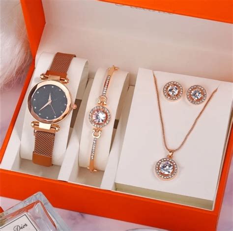 Relojes y joyería de diseño para mujer .